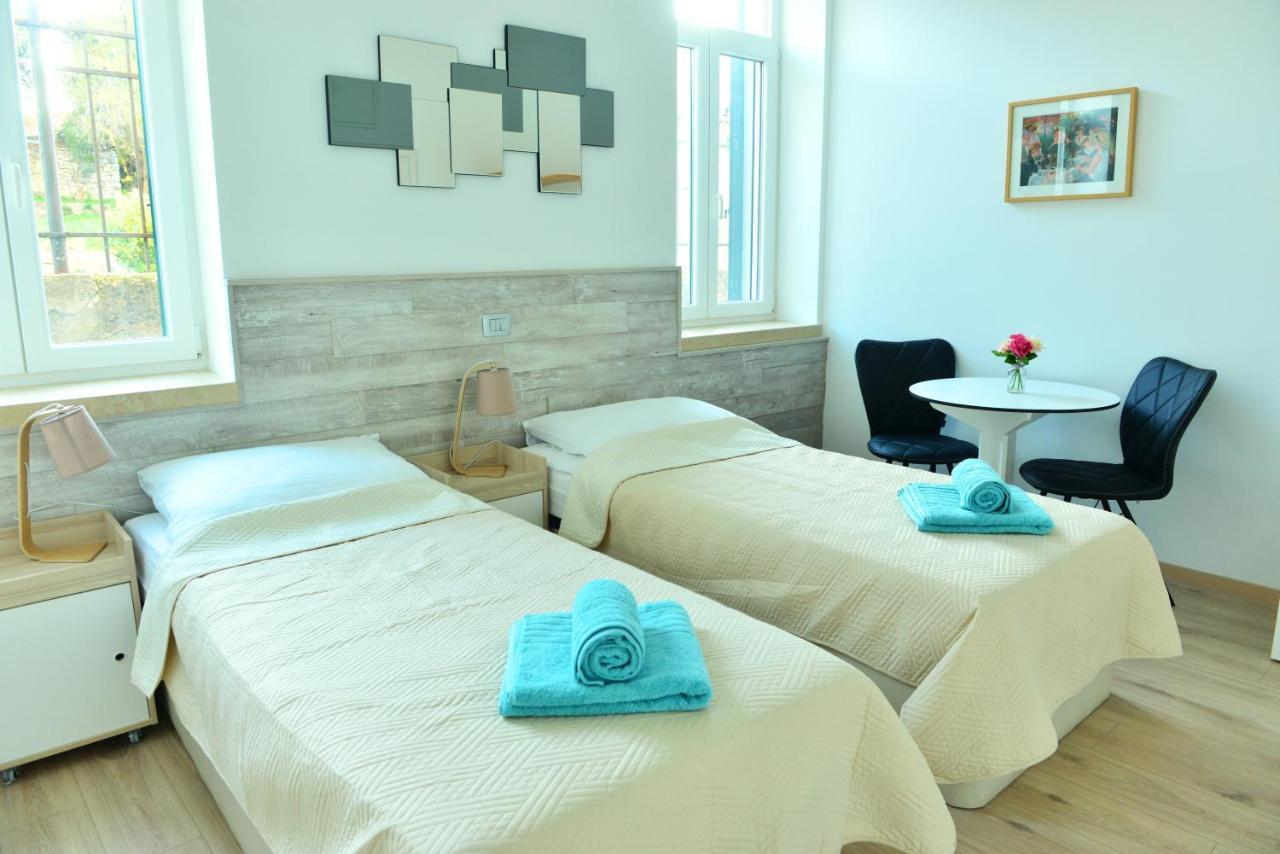 En-Suite Rose On Rokova Street - 5 Min Walk To The Old Town Of Split Exterior photo